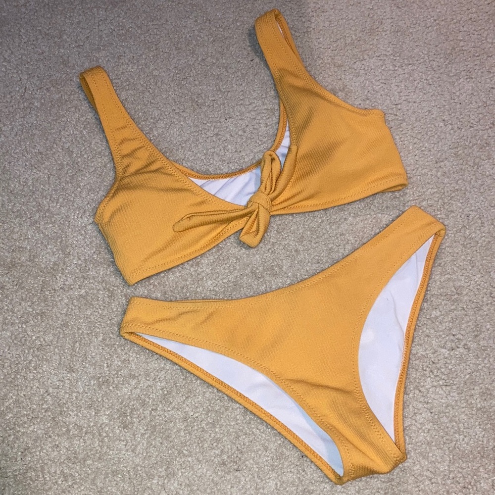 Bathing suit